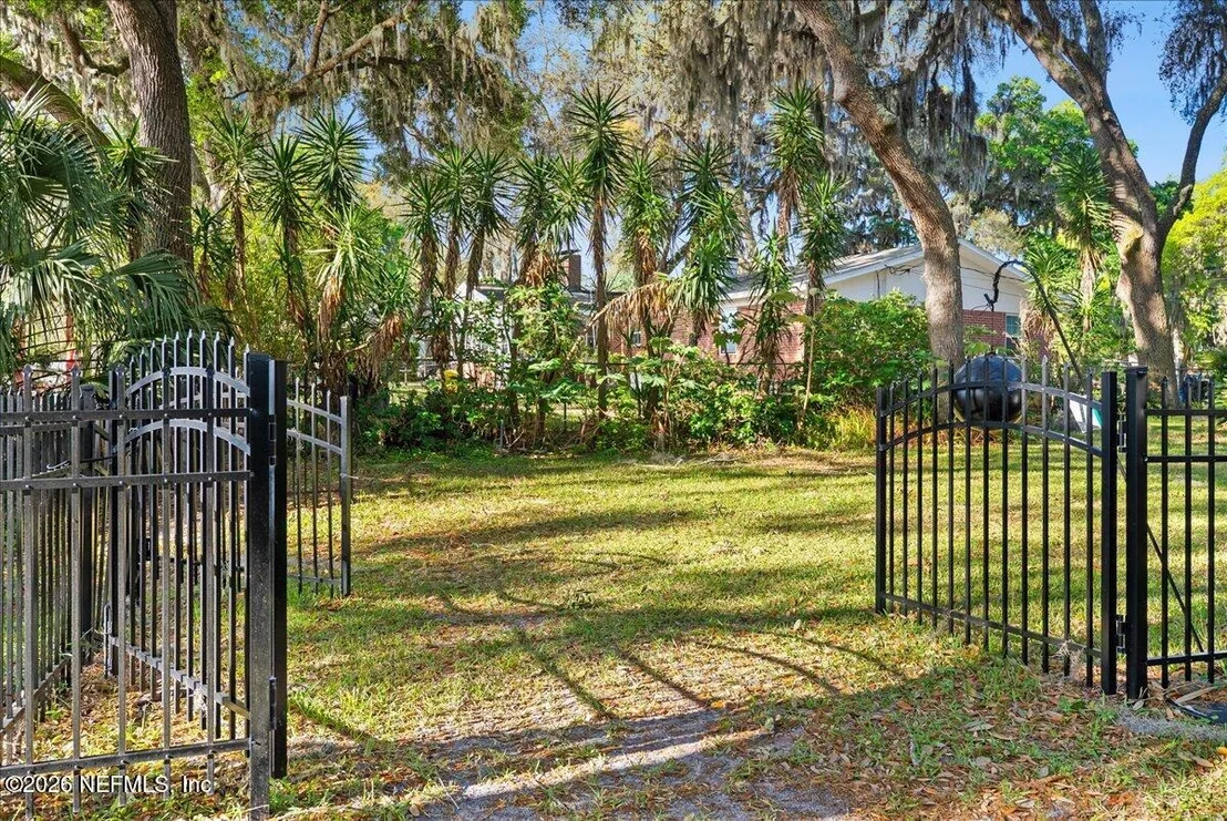 Photo of 85316 AVANT Road