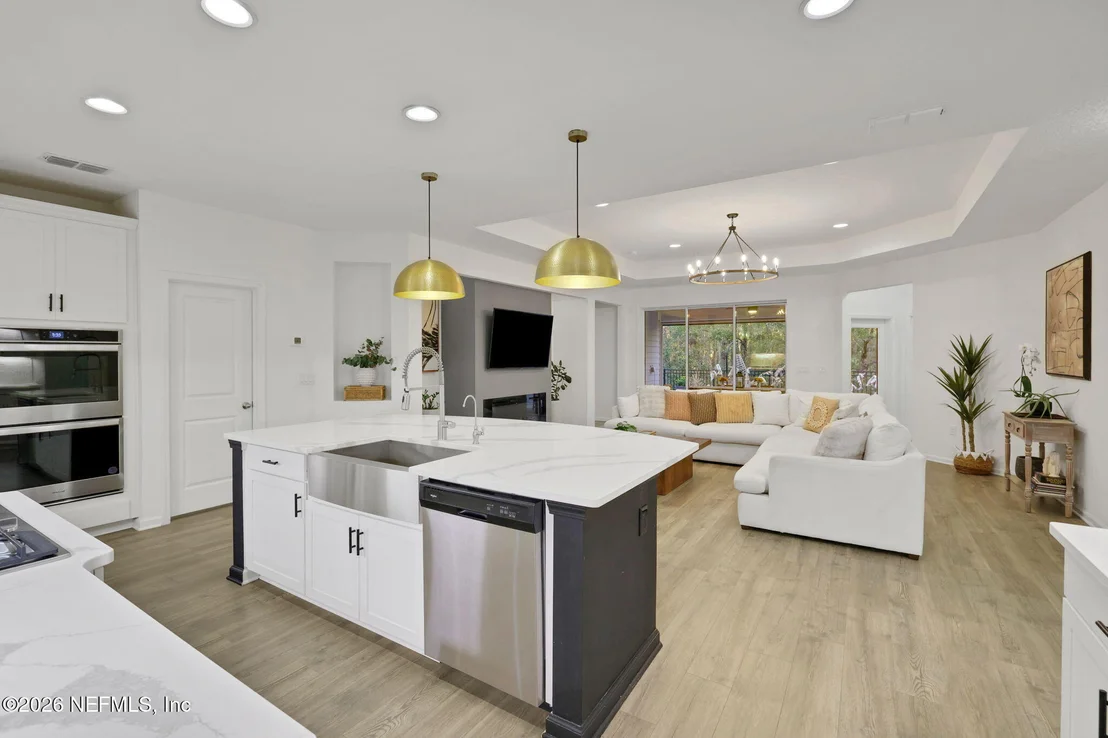 Photo of 523 WINDLEY Drive