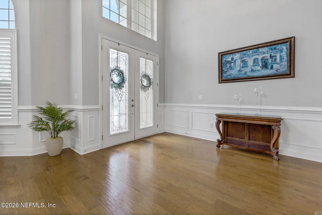 Photo of 137 ELLSWORTH Circle