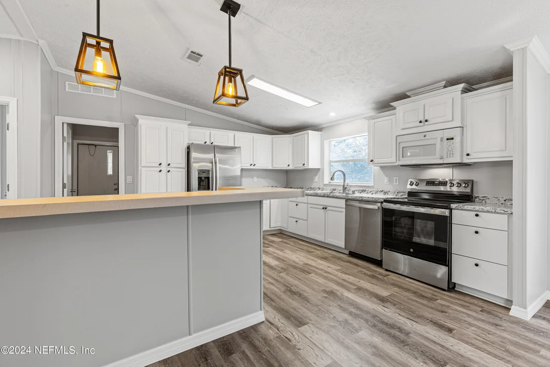 Photo of 3994 SUZANNE Drive