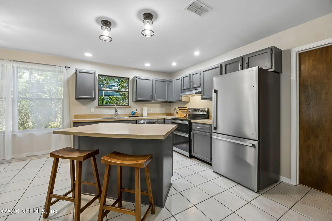 Photo of 1476 RIVERGATE Drive