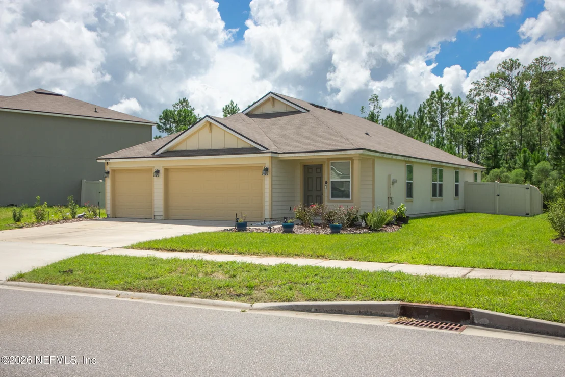 Photo of 65378 RIVER GLEN Parkway