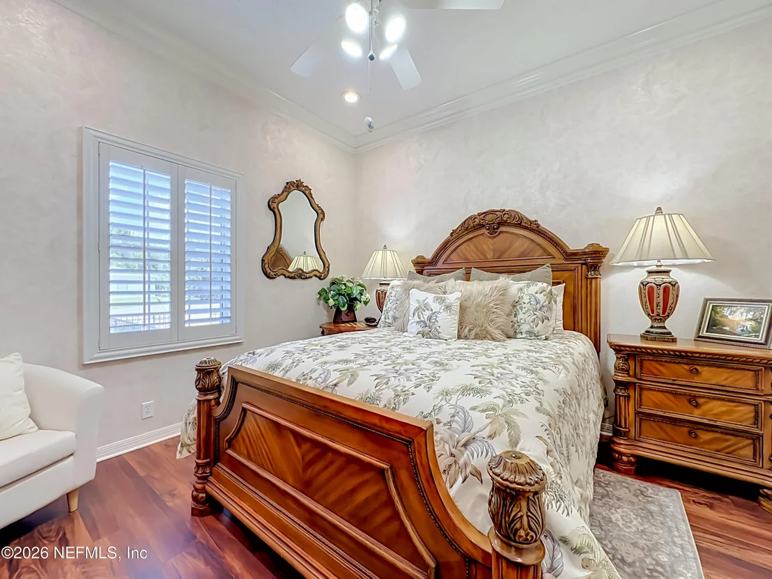Photo of 129 RIVER Road