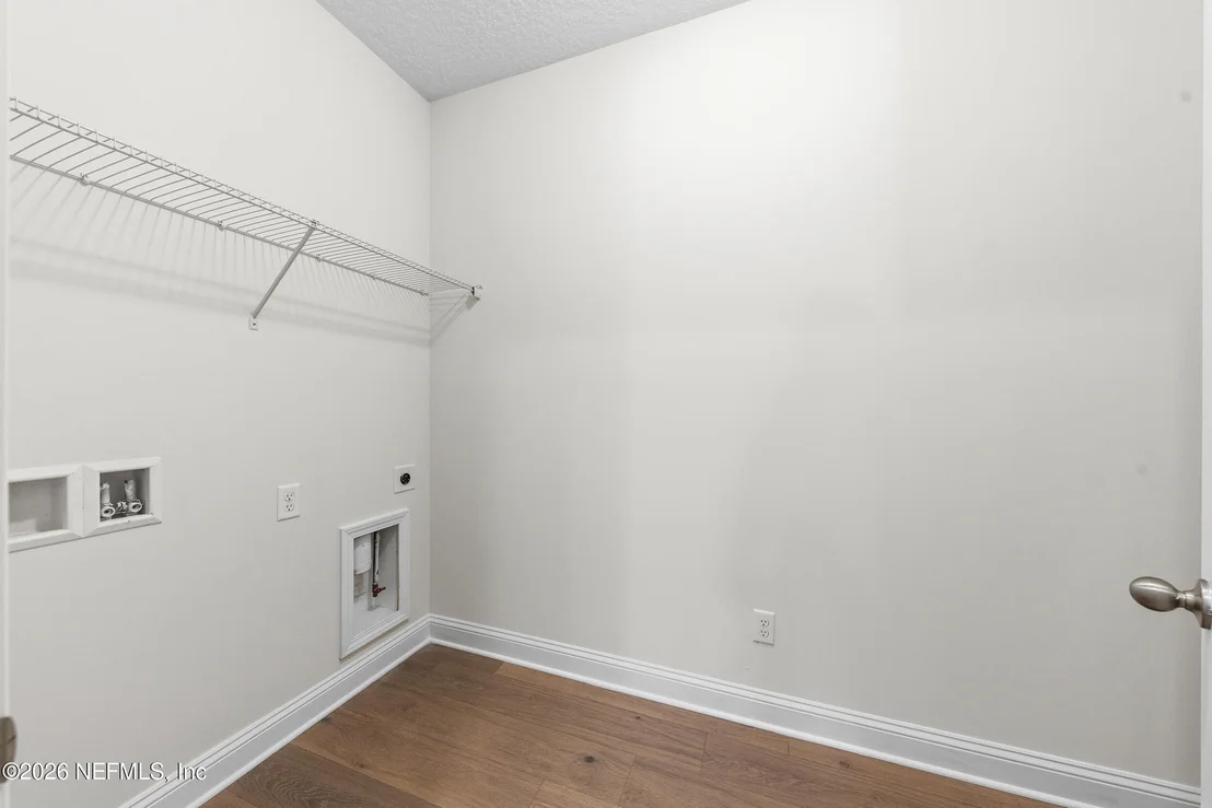 Photo of 357 DOWNRIVER Road