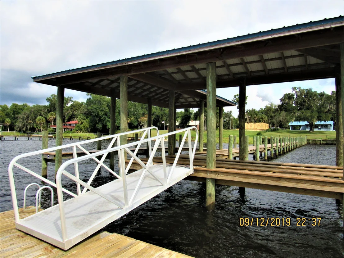 Photo of 263 W RIVER Road