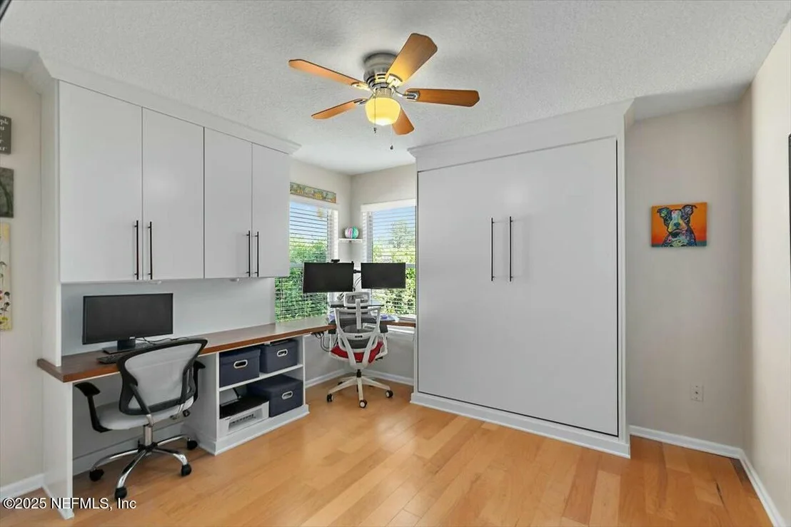 Photo of 1563 LAKE BEND Place