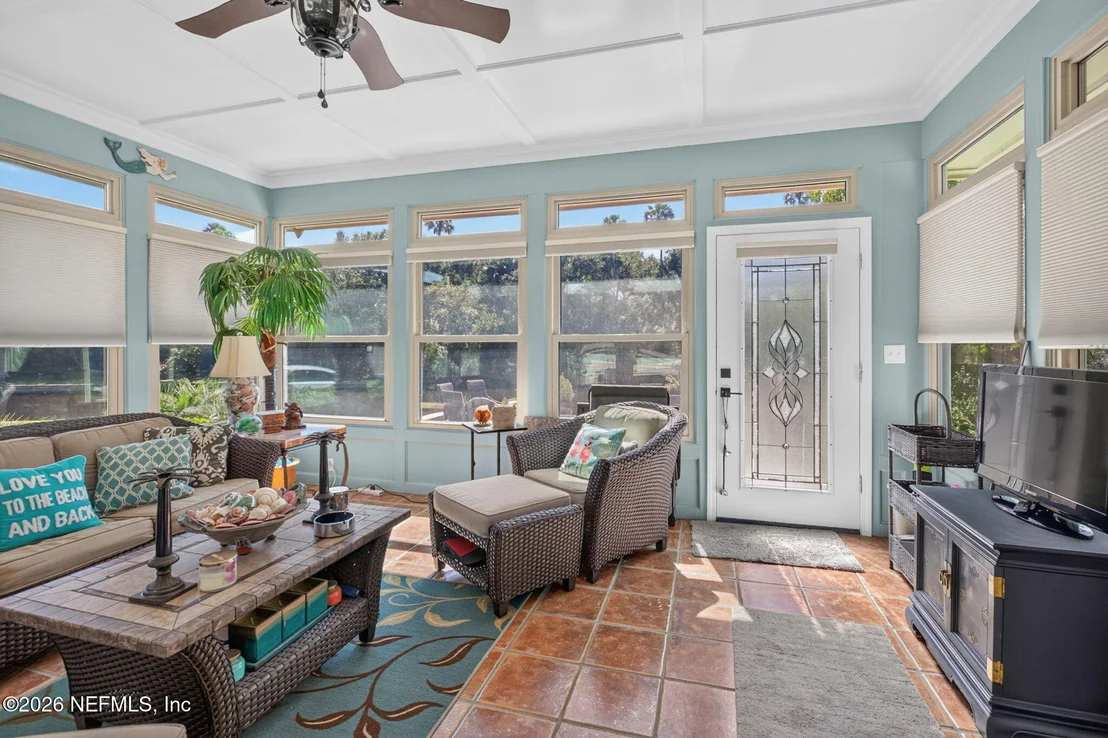 Photo of 2206 LAUGHING GULL Circle