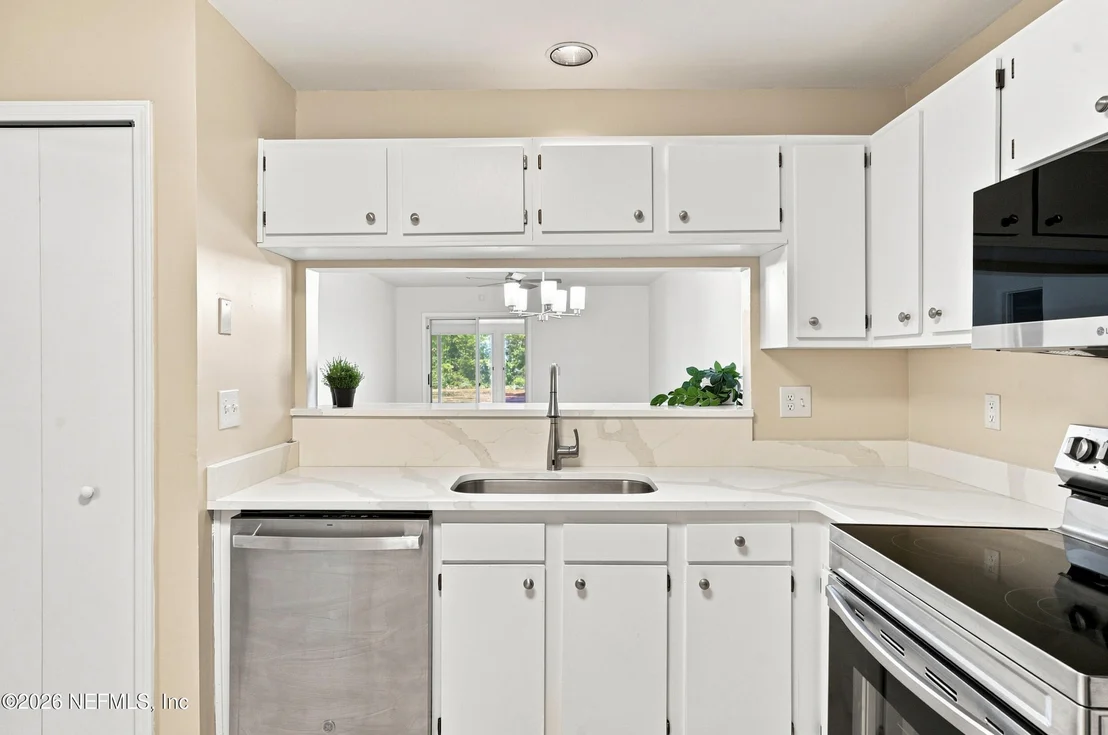 Photo of 2400 TOWNSQUARE Drive