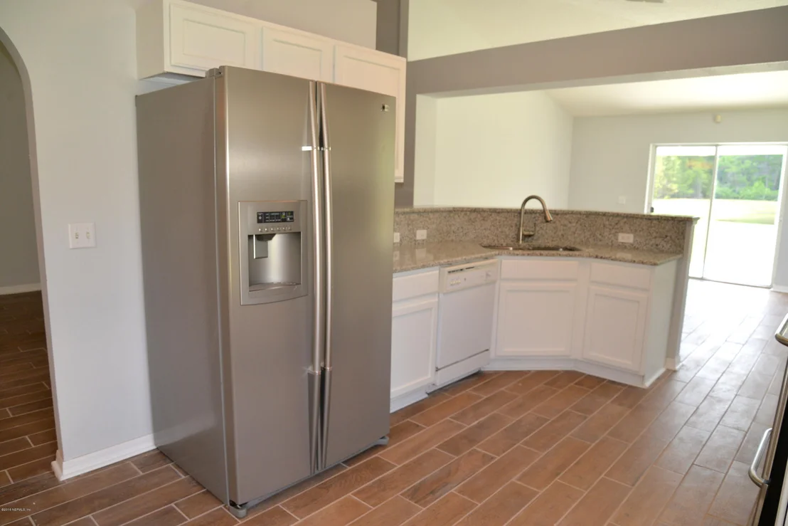 Photo of 141 KING ARTHUR Court
