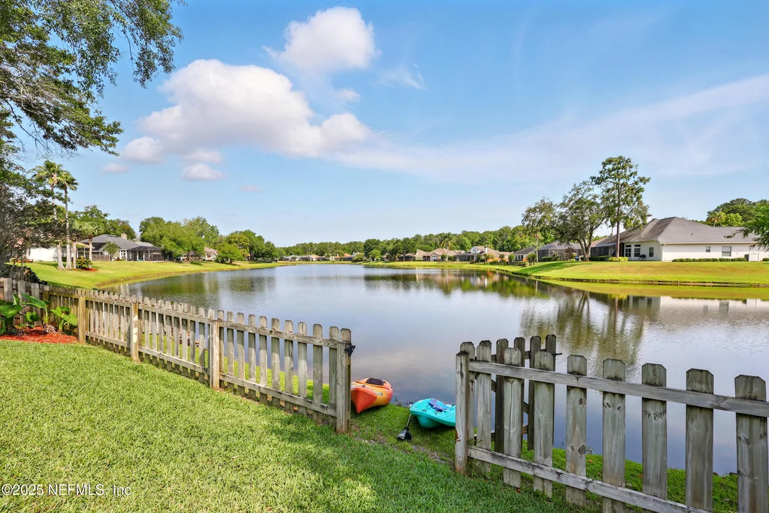 Photo of 364 MAPLEWOOD Drive