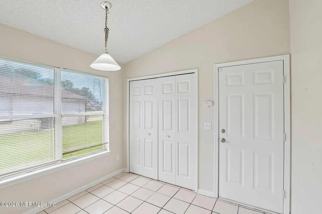 Photo of 1580 BEECHER Lane