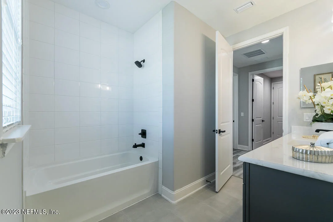 Photo of 106 THATCHAM Drive