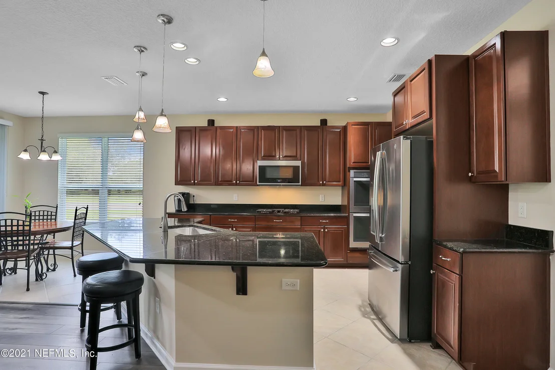 Photo of 396 WILLOW WINDS Parkway