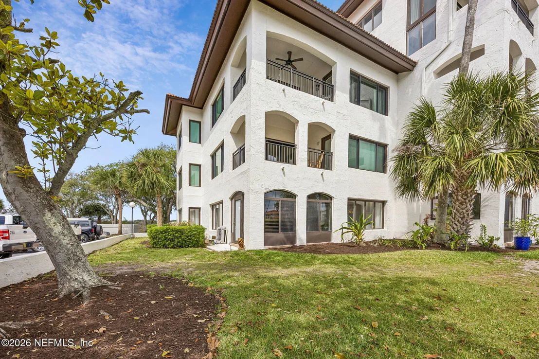 Photo of Unit 3101 at 3101 HARBOR Drive