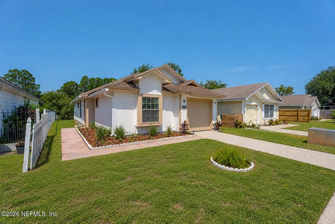 Photo of 2400 TOWNSQUARE Drive