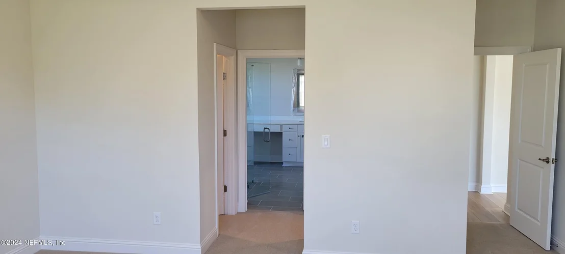 Photo of 435 HILLENDALE Circle