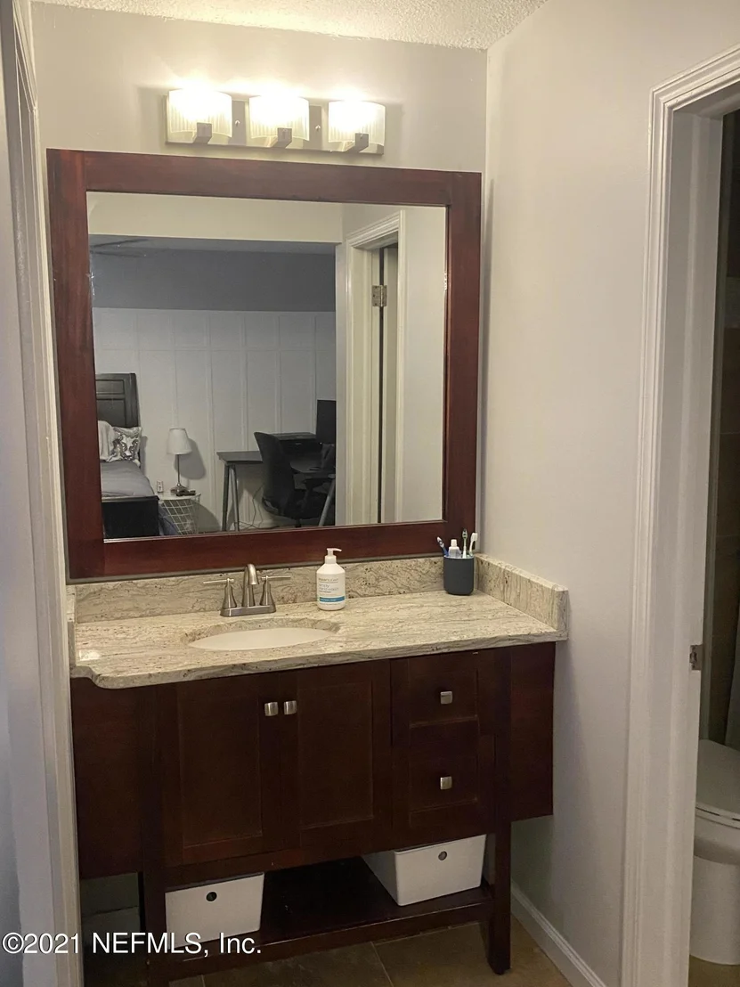 Photo of 205 BLAKELEY Court