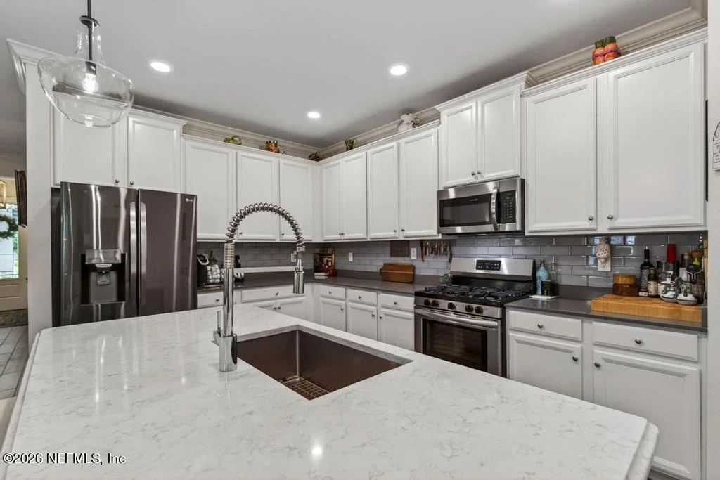Photo of 209 RIVERCLIFF Trail