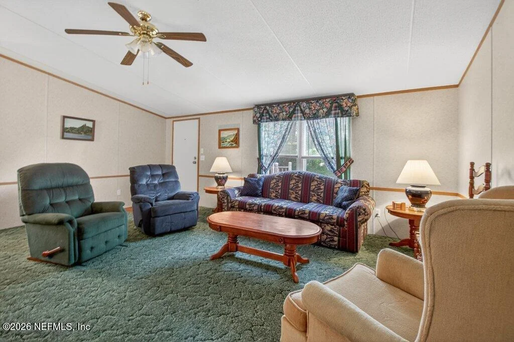 Photo of 207 CABOT Lane