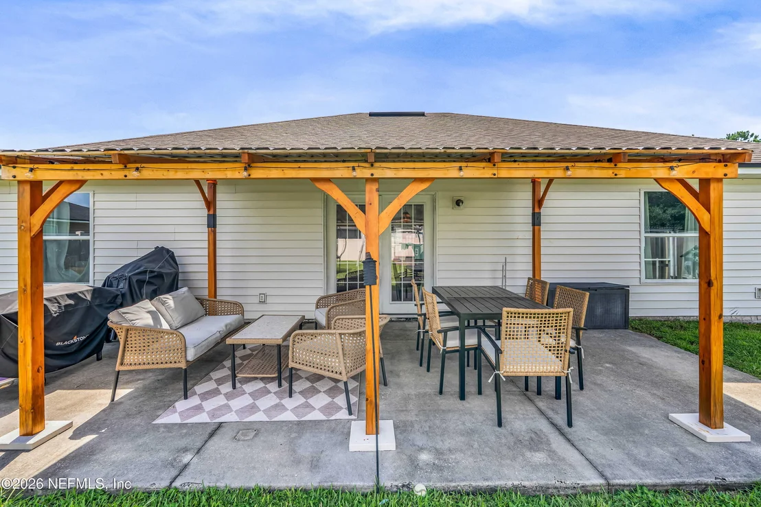 Photo of 9639 BEMBRIDGE MILL Drive