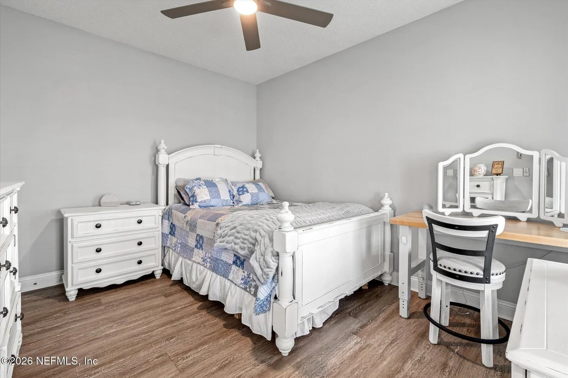 Photo of 195 GLENNEYRE Circle