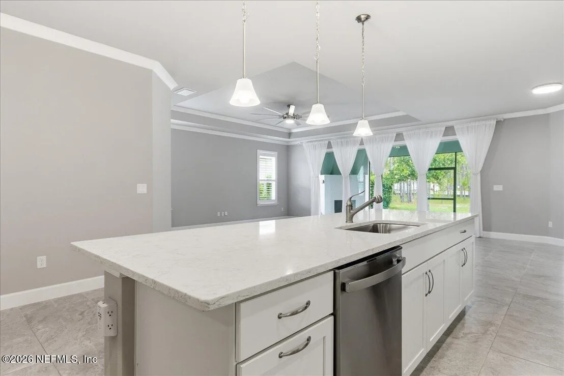 Photo of 205 HEATHERWOOD Court