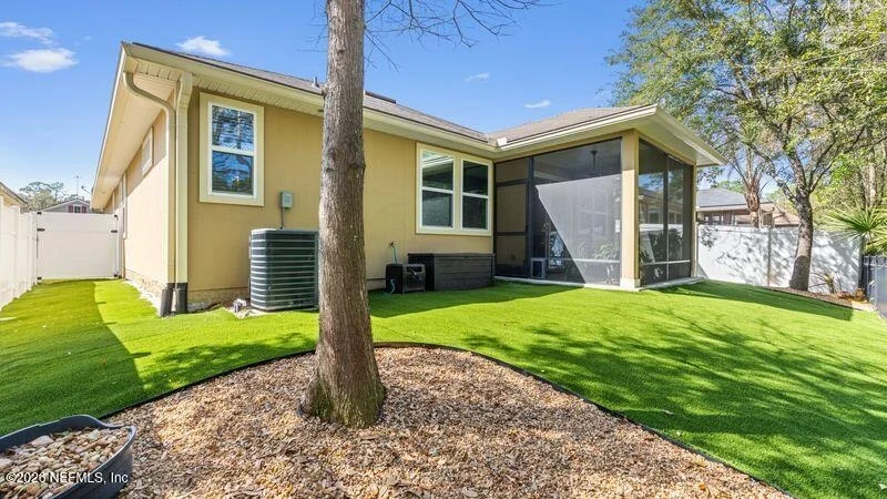 Photo of 11768 LAKE BEND Circle