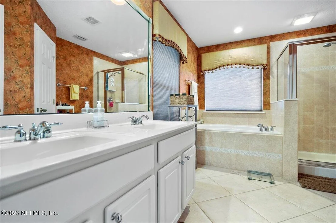 Photo of 1016 BECKINGHAM Drive