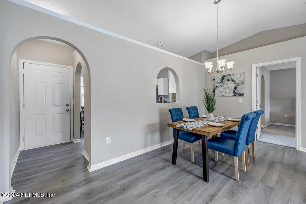 Photo of 1663 HUDDERFIELD Circle W