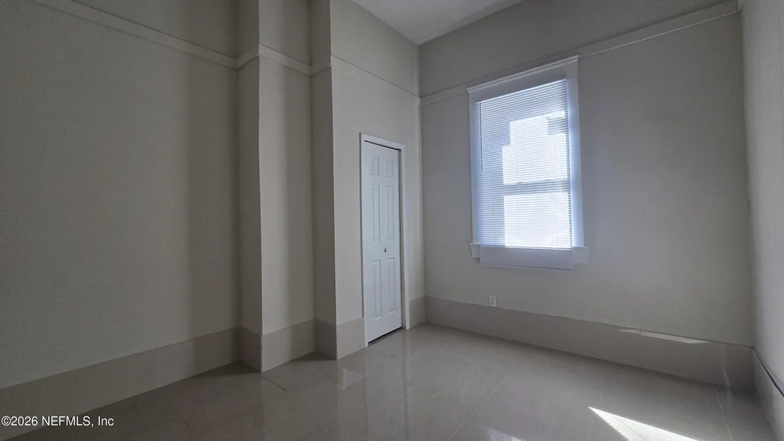 Photo of 1127 SPEARING Street