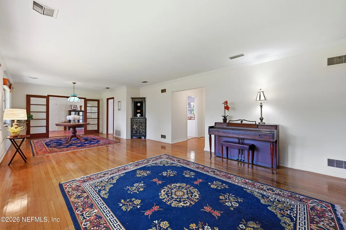 Photo of 49 SYLVAN Drive