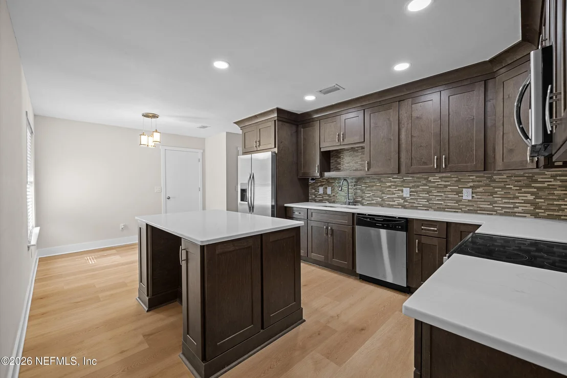 Photo of 1440 FOREST Lane