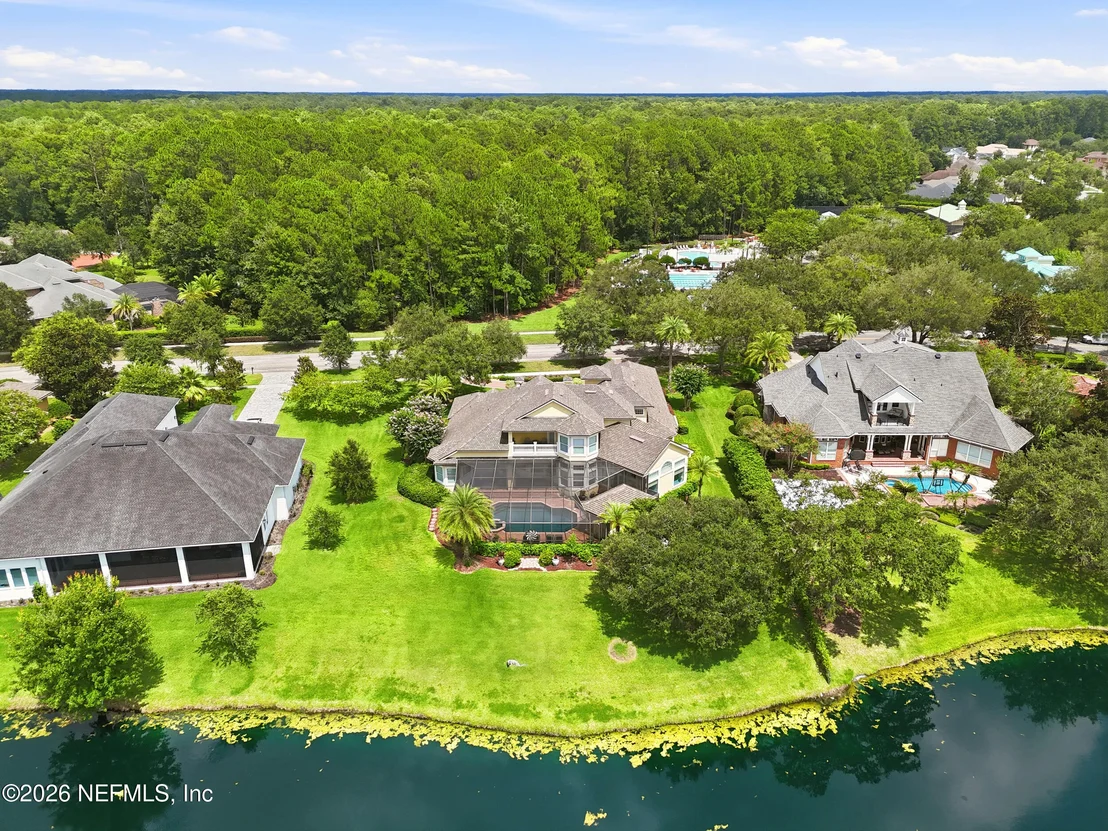 Photo of 1160 REGISTRY Boulevard