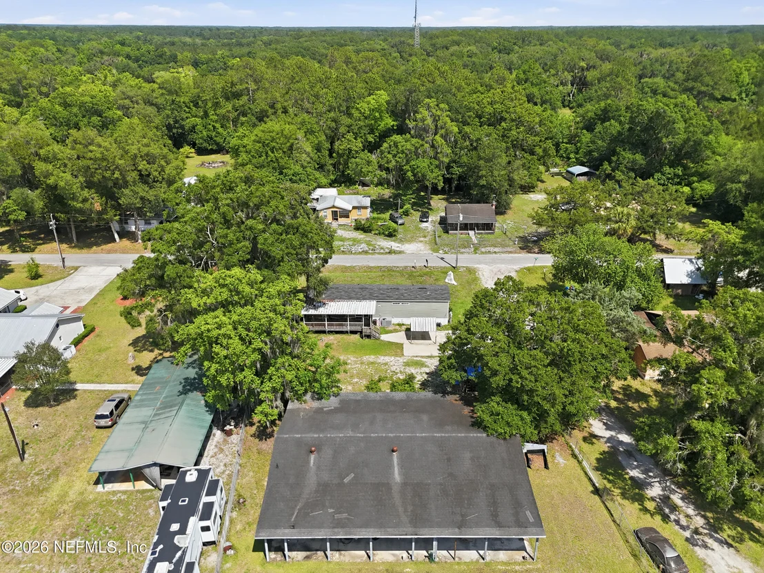 Photo of 100 BOSTWICK Lane