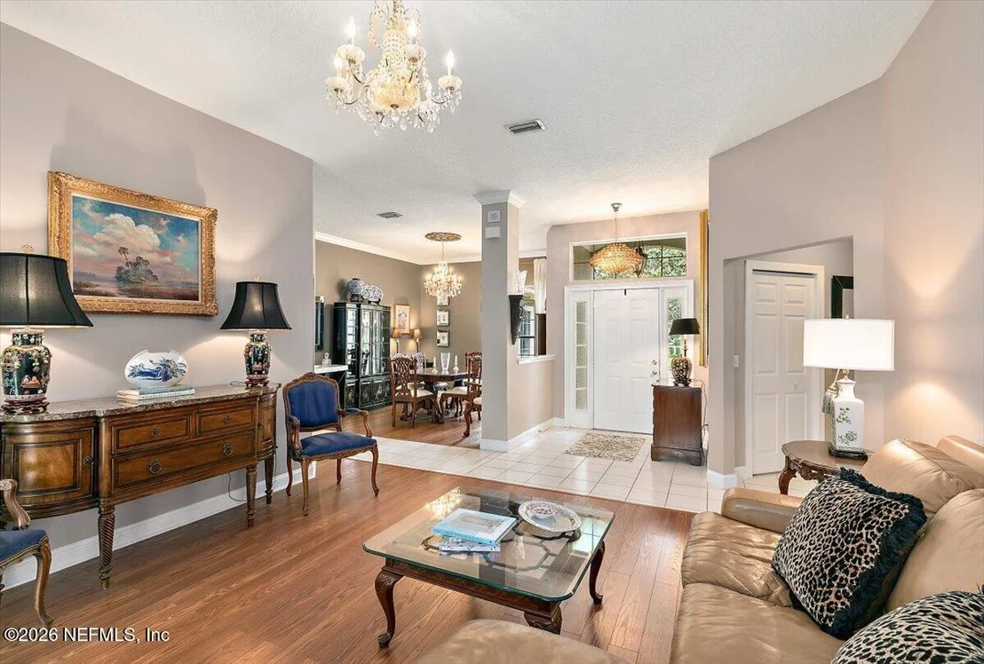 Photo of 113 OAK VIEW Circle