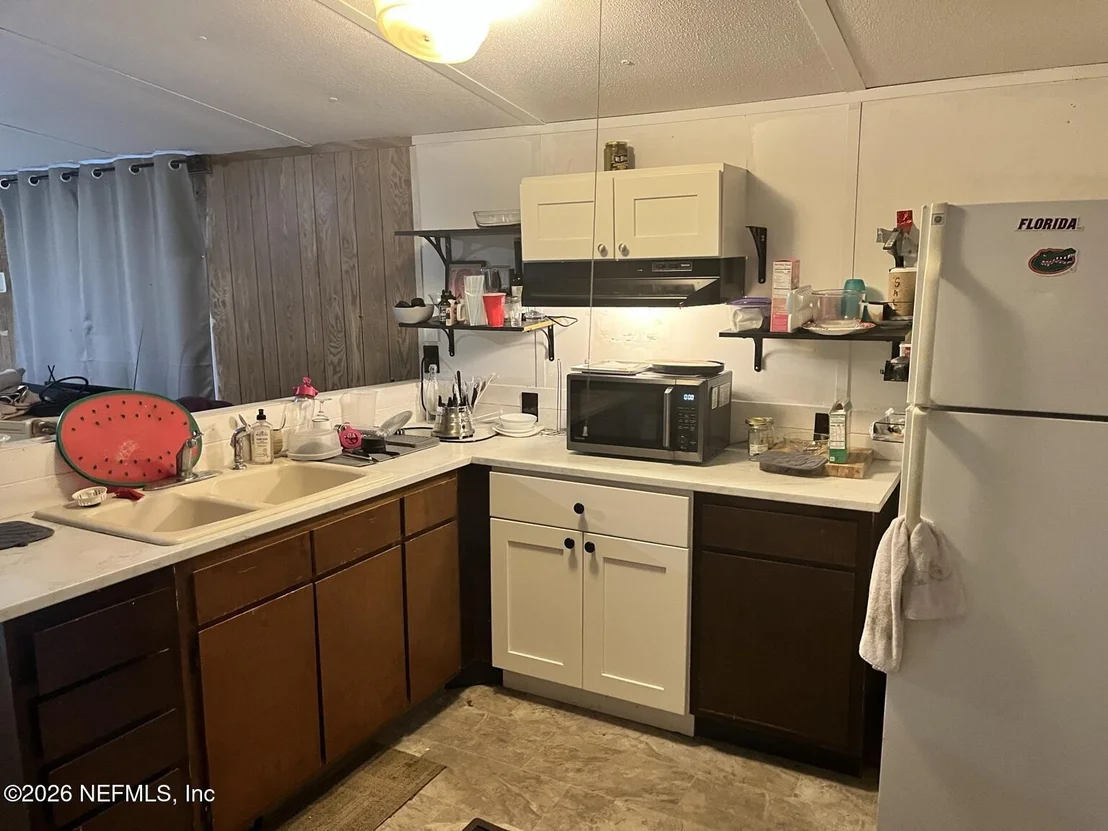 Photo of 492 ROBERTS Street