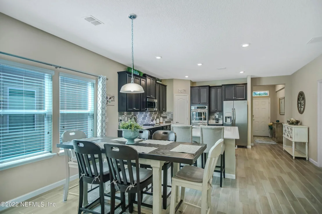 Photo of 283 GLORIETA Drive