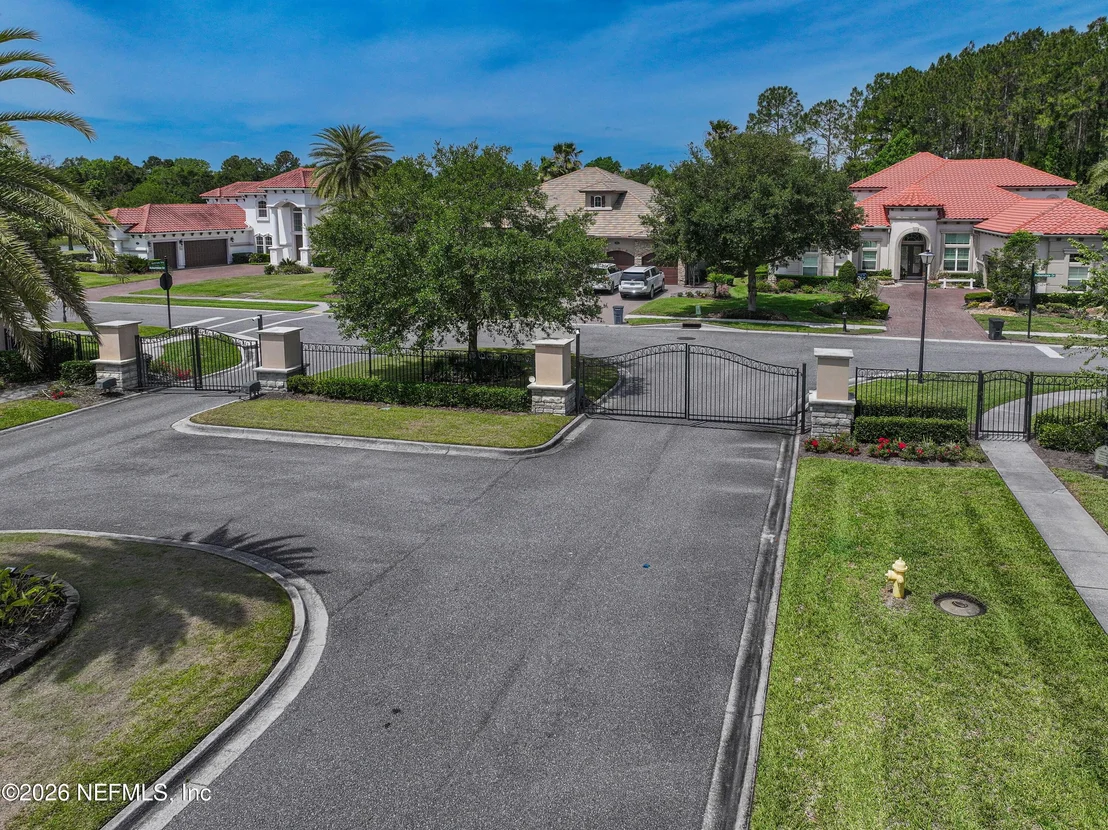 Photo of 35 AUBURNDALE Drive