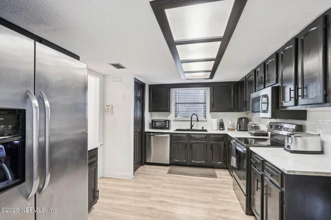 Photo of 641 NELSON Drive