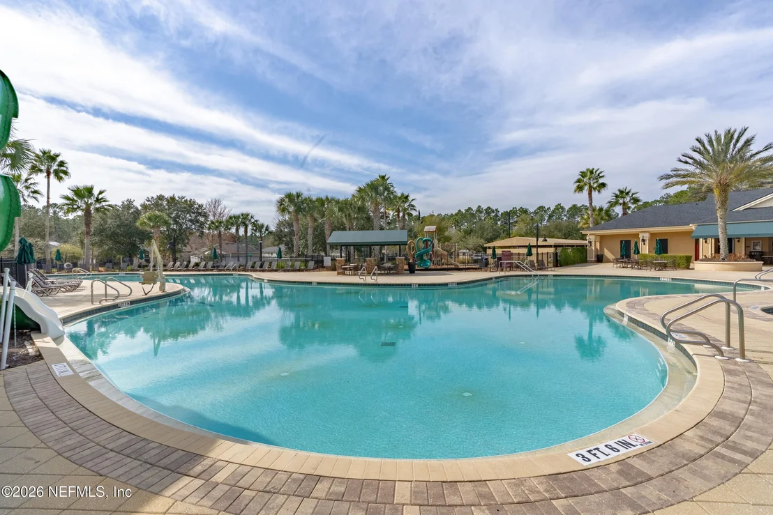 Photo of 285 W ADELAIDE Drive