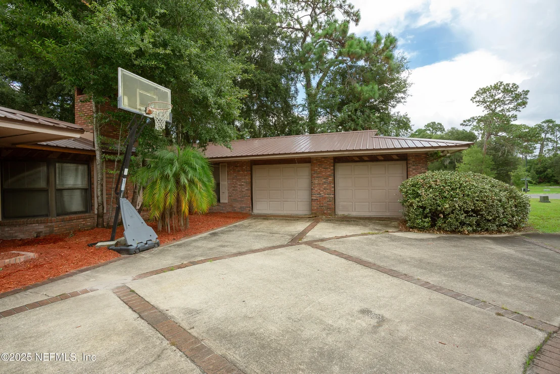 Photo of 188 ESTATES Drive
