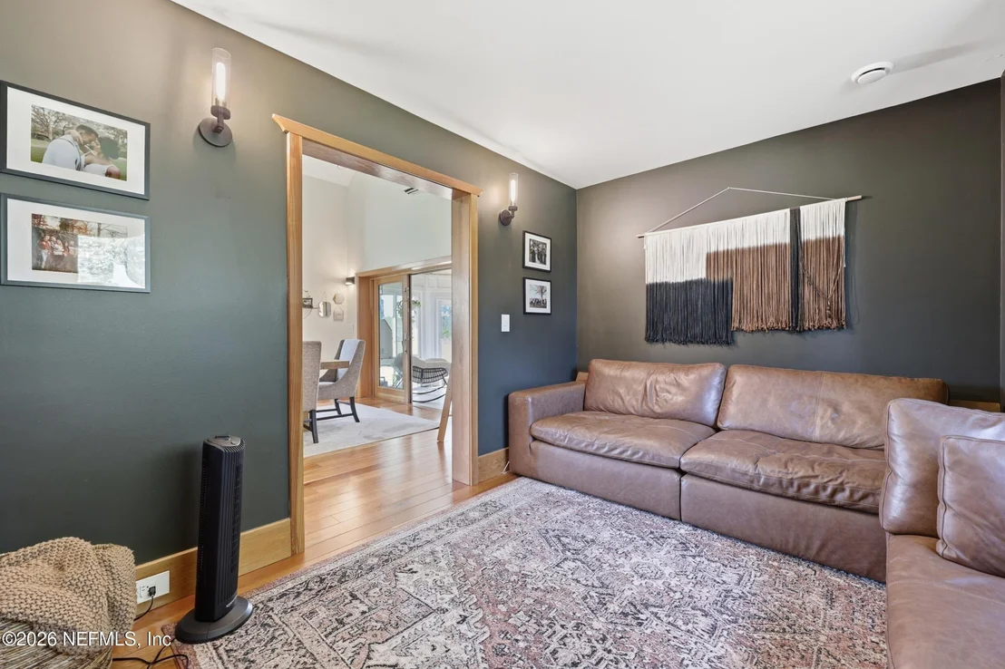 Photo of 6620 SOLOMON Road