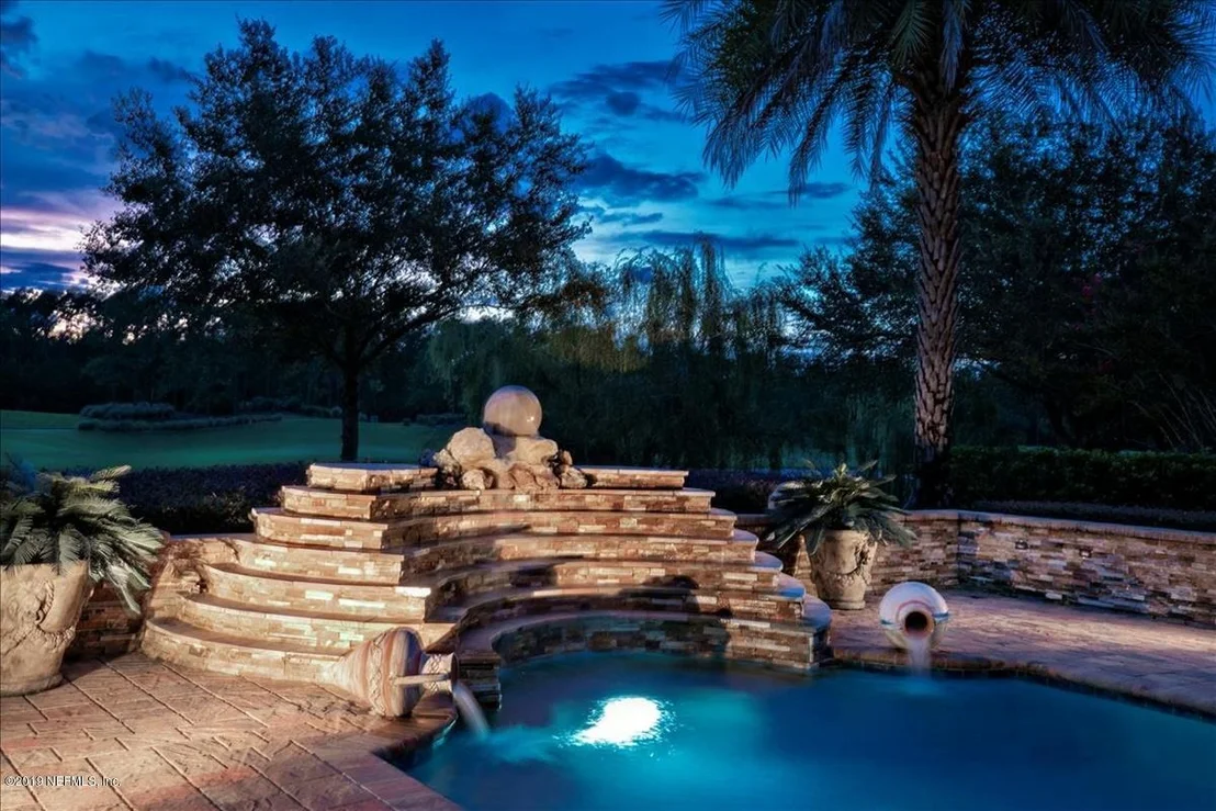 Photo of 1180 REGISTRY Boulevard