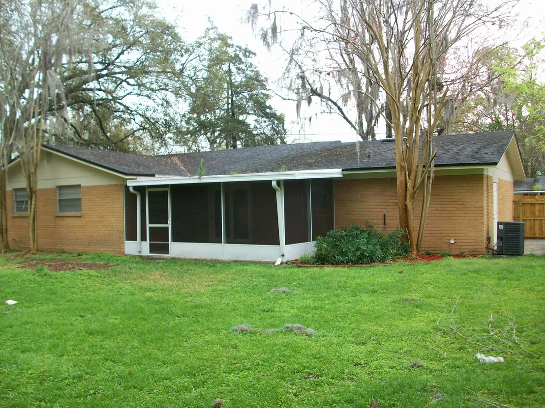 Photo of 1262 ARBOR Circle