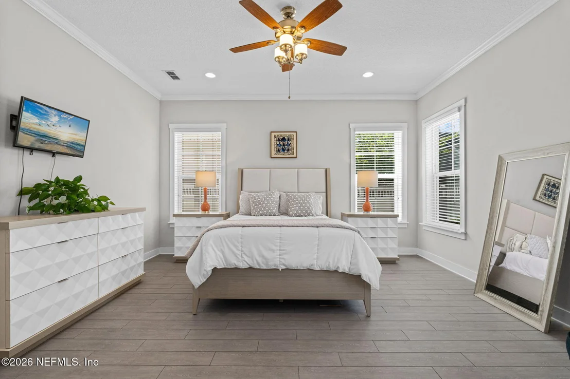 Photo of 44 FREMONT Avenue