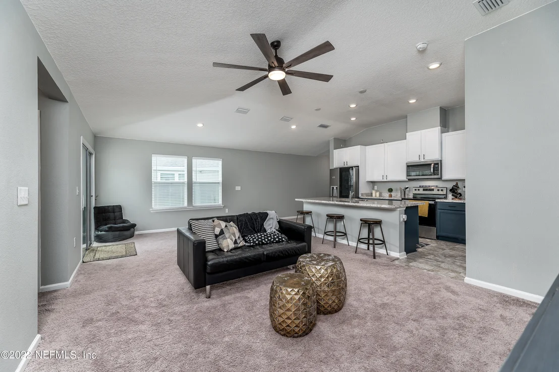 Photo of 8174 GUILD Way