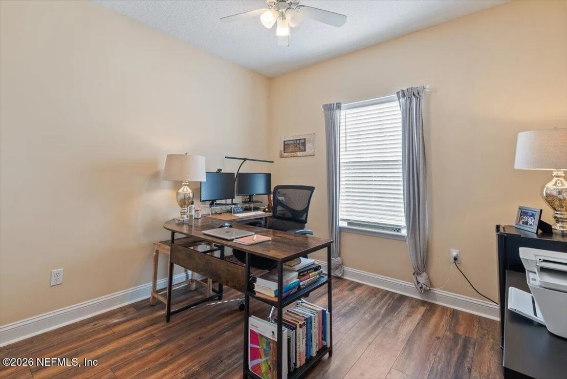 Photo of 817 EAGLE POINT Drive
