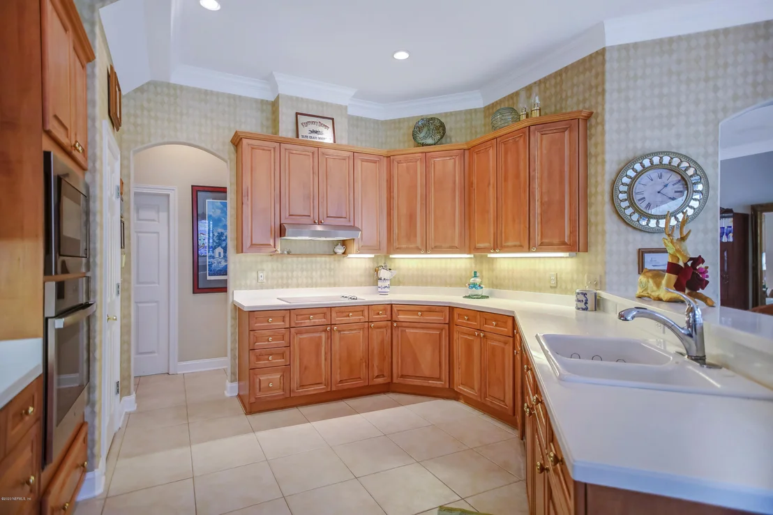 Photo of 261 PINEHURST POINTE Drive