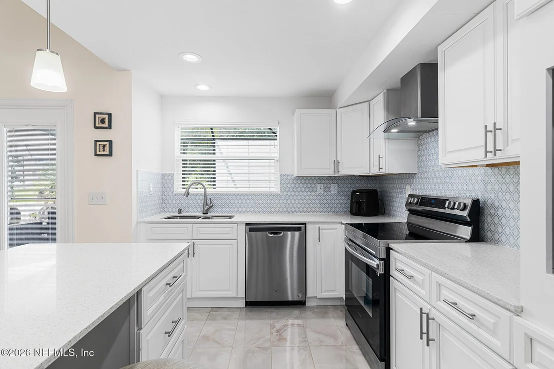 Photo of 7842 LINKSIDE Drive