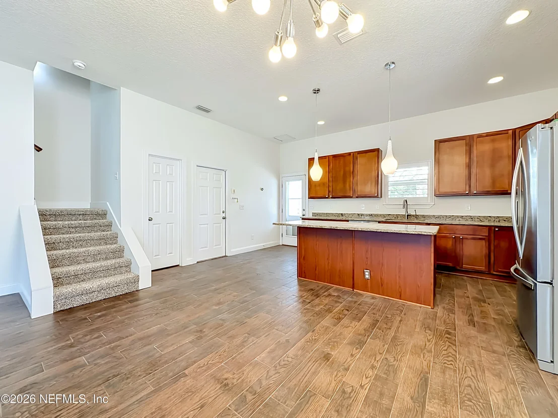 Photo of 3976 PALM Way